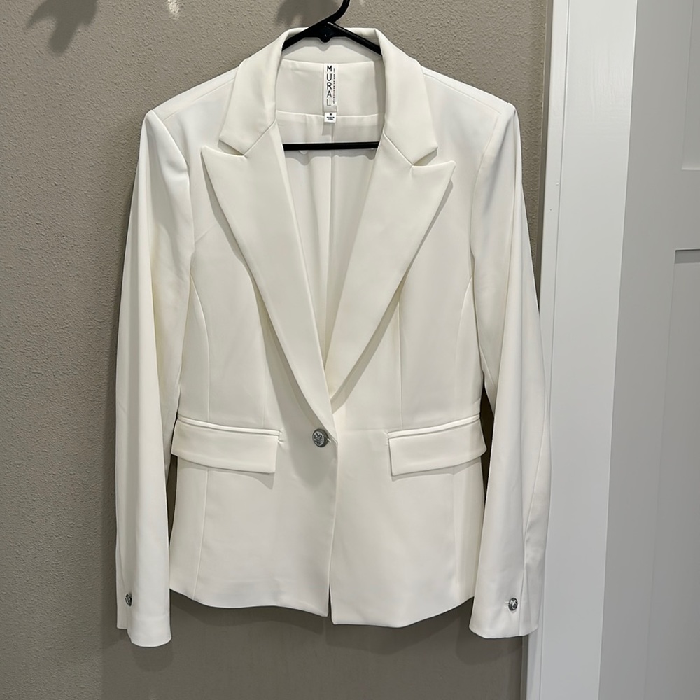 White Mural blazer with back peplum detail